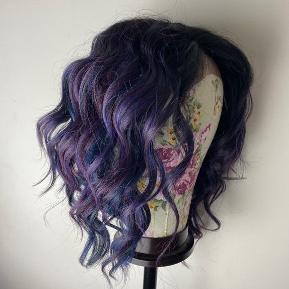 ALA 14” BLUE OMBRE BOB WAVY LACE FRONT WIG💫 *NEW*